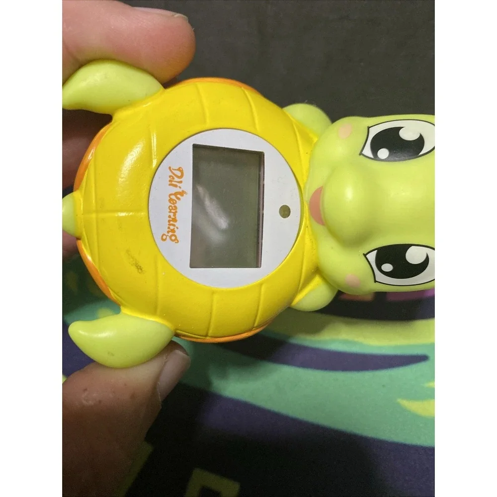 Backstroke Sea Turtle Baby Bath Thermometer,The Infant Baby Bath Float Toy C3